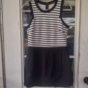 Soprano, Envelope Hem Black & White Romper size XL, NWT